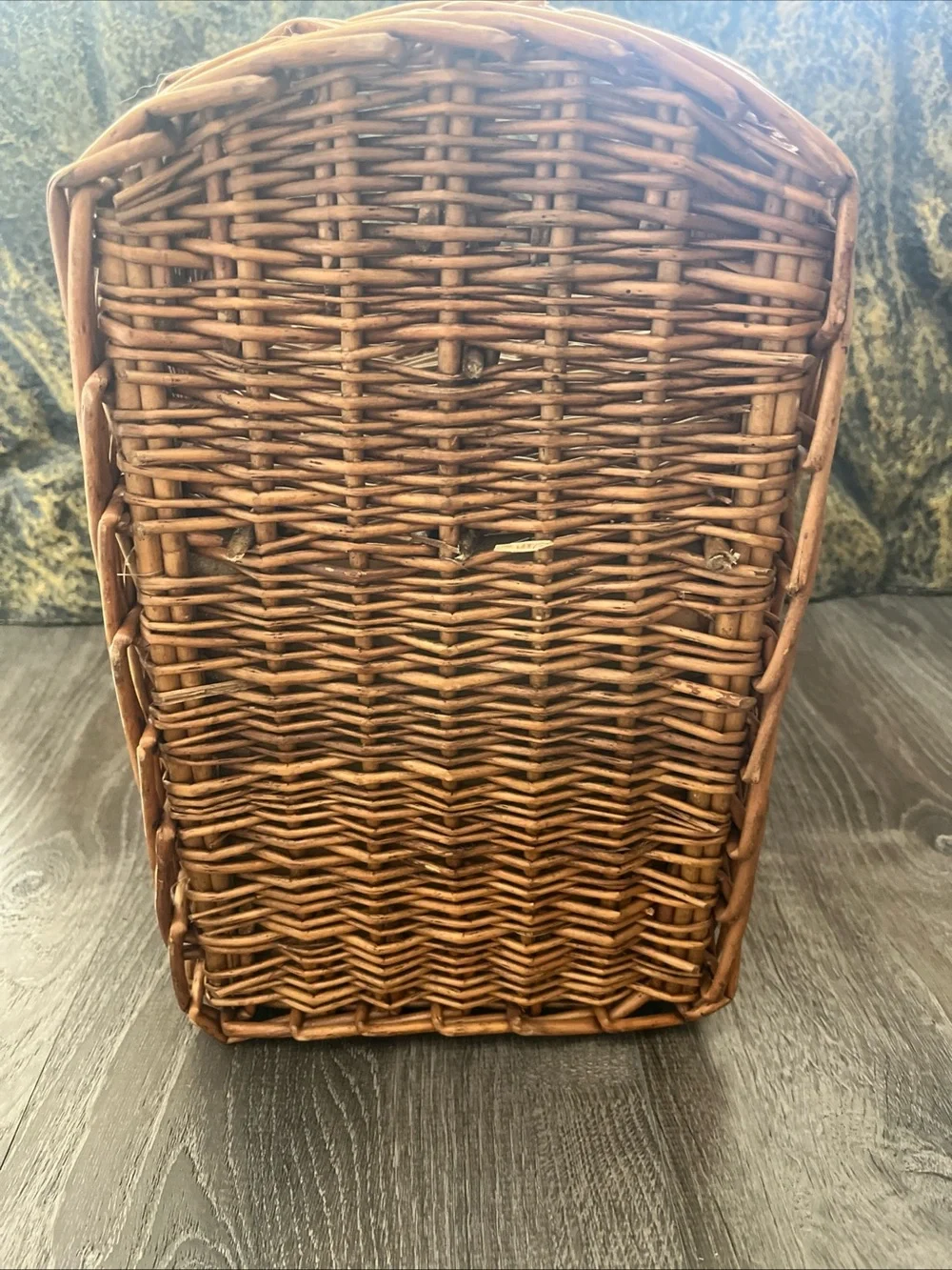 Boho Cottage Vintage Wicker Picnic Basket with Green Roll-Up Placemat Napkins
